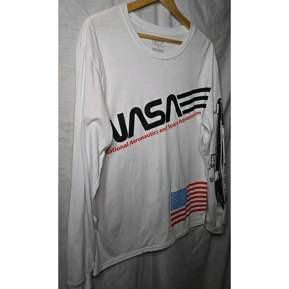 Freeze NASA Kennedy Space Center Long Sleeve T-Shirt All Over Graphic White Lg - Picture 4 of 9